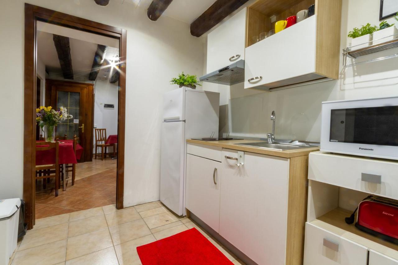 Art Dreams Apartment Teatro Italia Венеция Екстериор снимка