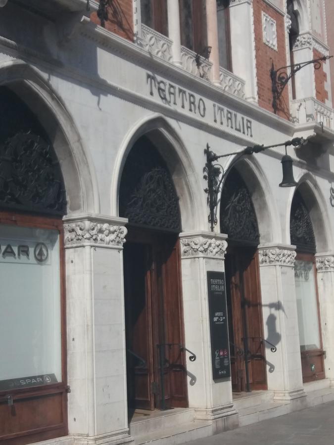 Art Dreams Apartment Teatro Italia Венеция Екстериор снимка